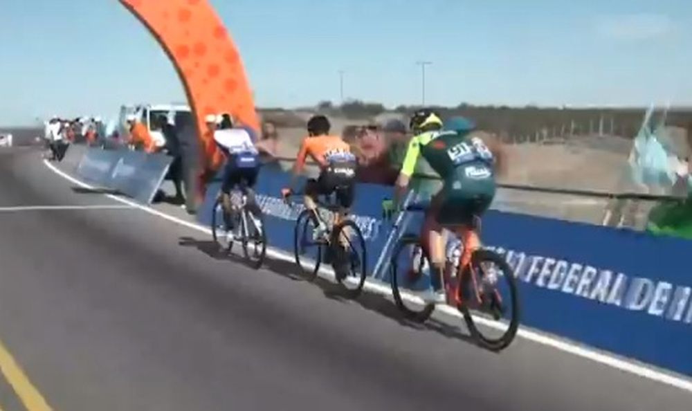 Christofer Jurado se impuso en la primera meta de montaña