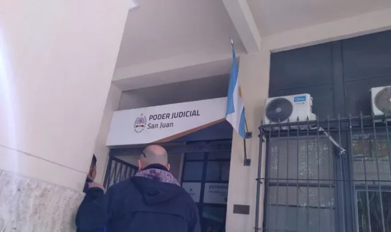 Al sospechoso no le quedó más alternativa que admitir su responsabilidad en un juicio abreviado.