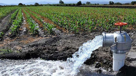 La extracción de agua subterránea inclinó la Tierra casi 80 centímetros en dos décadas