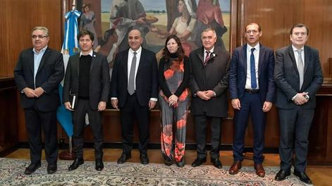 Batakis inició ronda con 5 gobernadores y este martes se reúne con otros 3, entre ellos Uñac