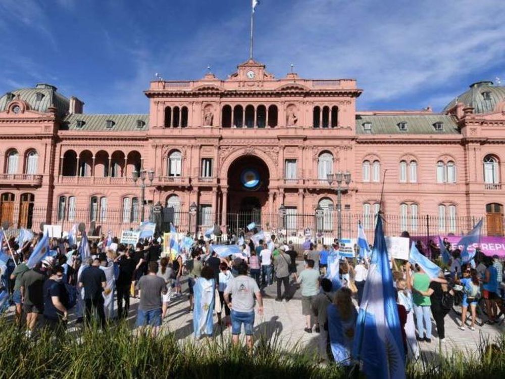 Protestas en Plaza de Mayo y otros puntos del país por los ‘vacunatorios VIP’