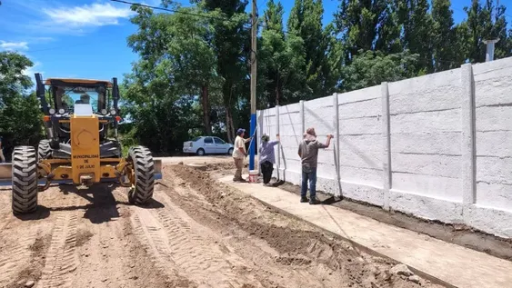 La urbanización del Lotero Torino incluyó la nivelación del suelo para evitar inundaciones y la pintura de murales.