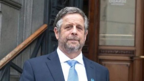 Exministro Rubinstein, en interna contra Vidal