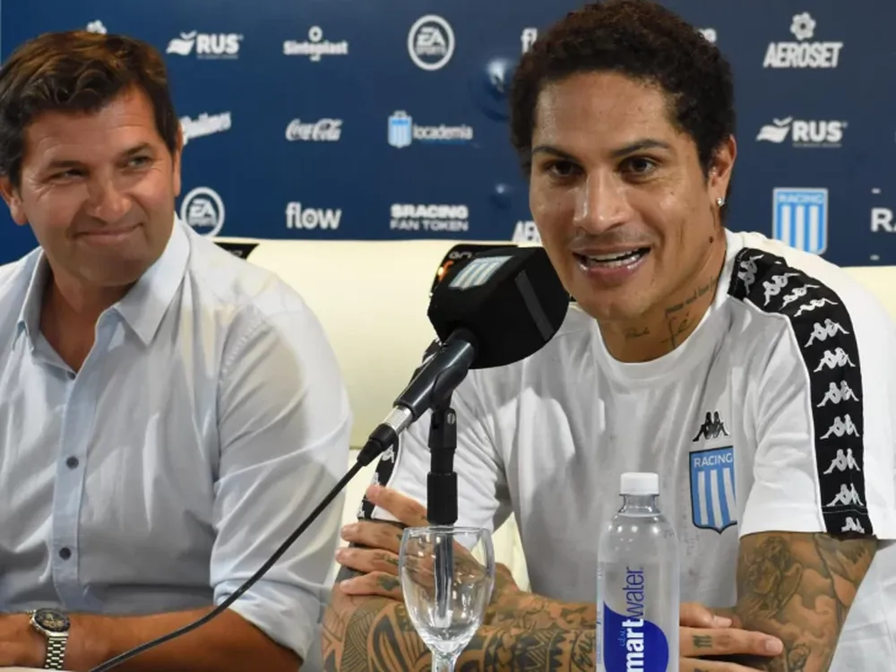 Paolo Guerrero, en Racing: “Mi sueño es hacer historia en un club tan grande como este”