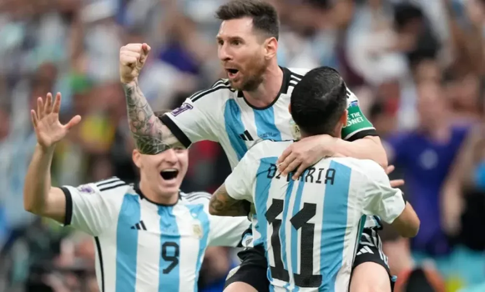 Messi y Di María, en la decena de argentinos en dos planteles finalistas del Mundial
