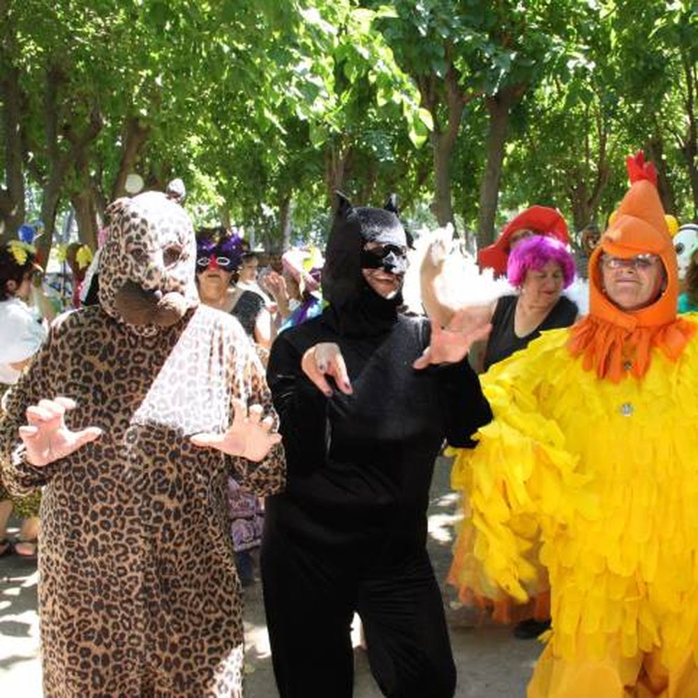 Los disfrazados sin edad