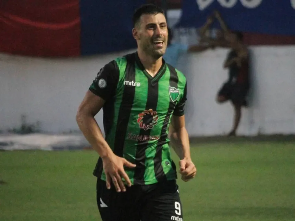 Dos goles anulados y la vuelta de Penco al gol, para el empate de San Martín ante Güemes