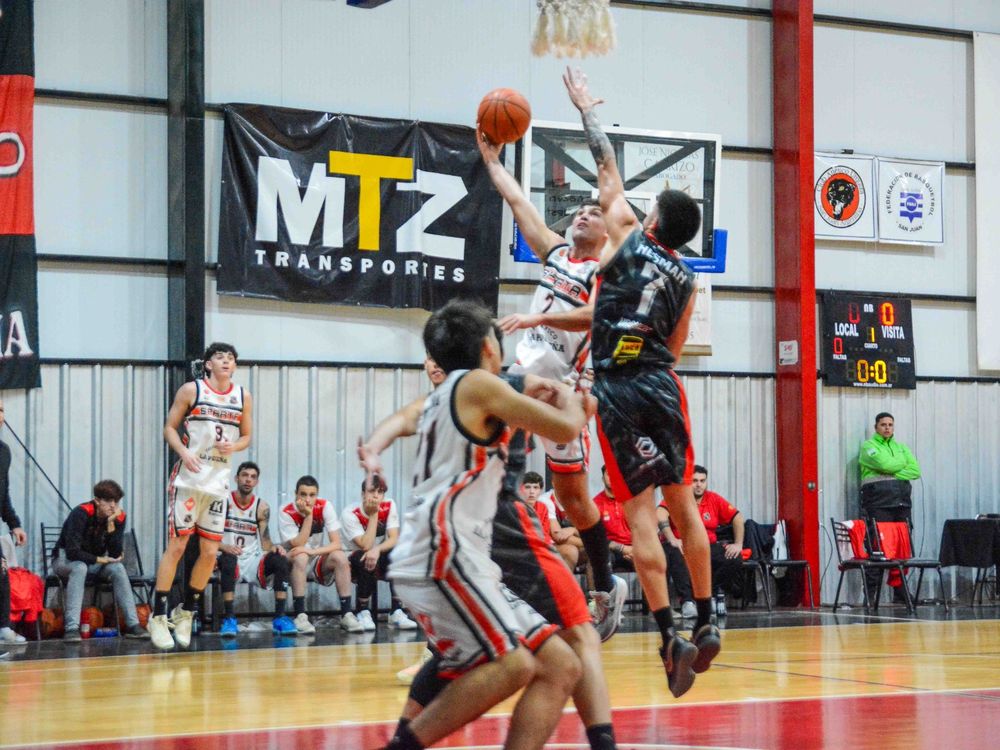 Entonado. Tras su última victoria de local, Urquiza repetirá rival en el inicio de los play offs de la Liga Federal.
