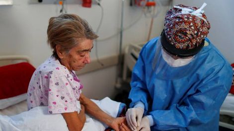 Se agrava el brote de coronavirus en Europa y varios países anuncian cifras récord