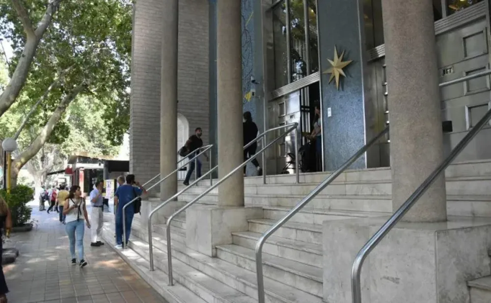 Confirmaron que un día de esta semana abrirán los bancos para el pago de jubilaciones