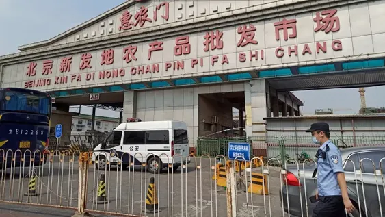 China confirmó nuevo foco de infección de coronavirus y aisló zonas de Pekín