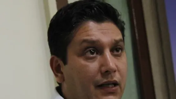 Alonso ganó tiempo para presentar su defensa ante el Jury de Enjuiciamiento