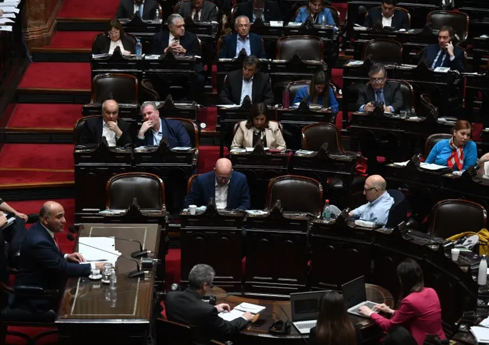 Manzur convoca al diálogo y defiende el Presupuesto para 2023