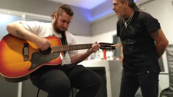 Con el poder la música