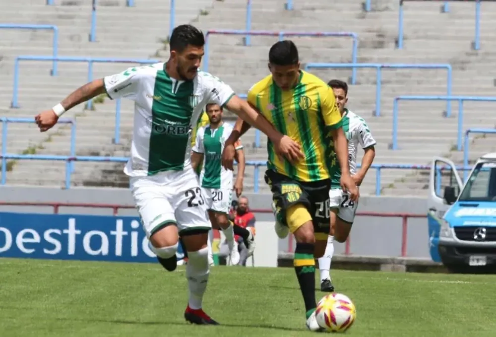Banfield goleó a Aldosivi en Mar del Plata
