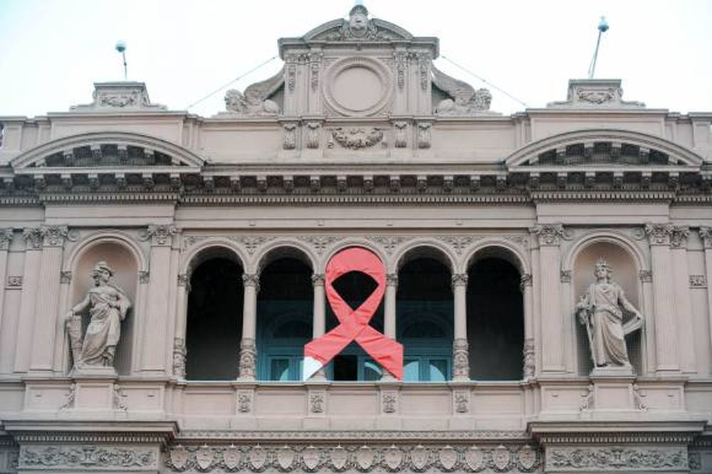 Cada 13 segundos una persona contrae el virus del VIH