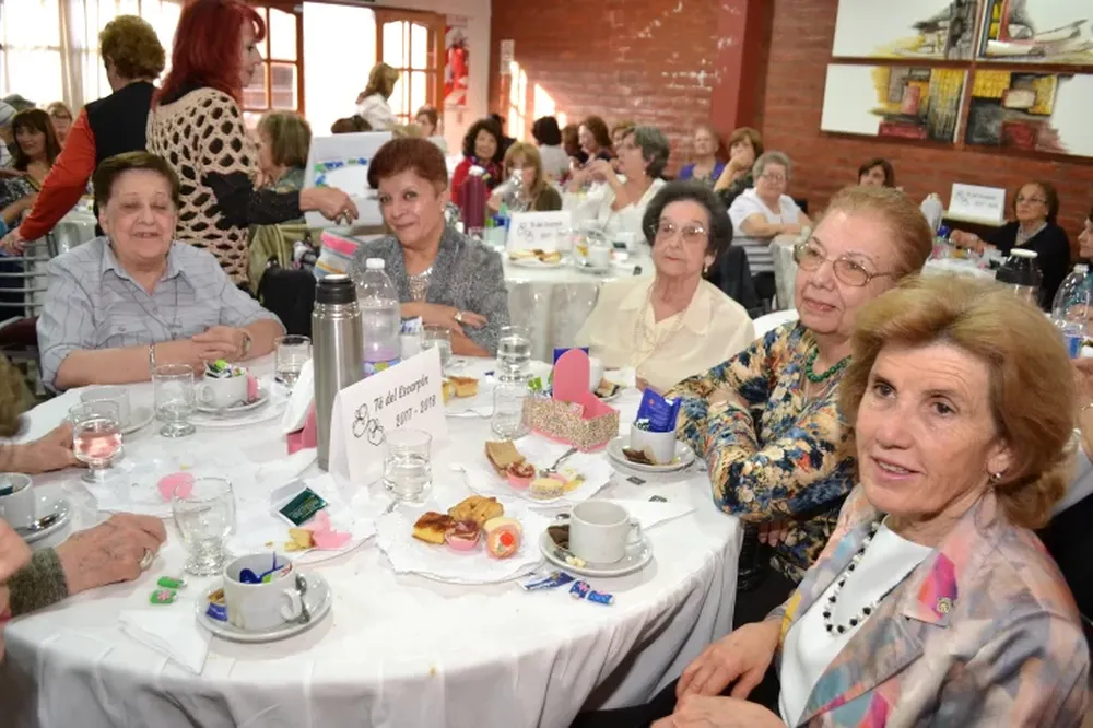 Té Federación Ruedas Internas Rotary