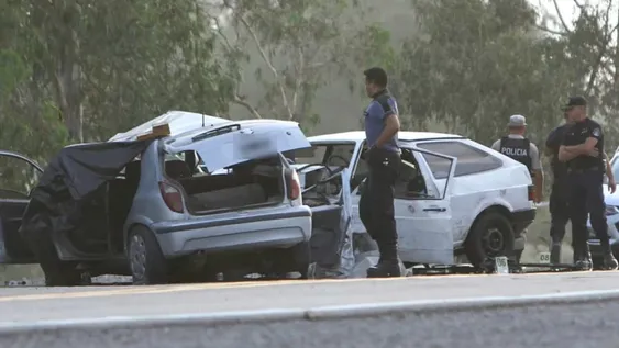 Tres muertos y 5 heridos en un choque en Mendoza