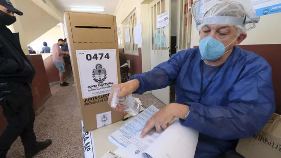 Oficialismo y oposición prevén 10% menos de votantes por la pandemia y el descontento