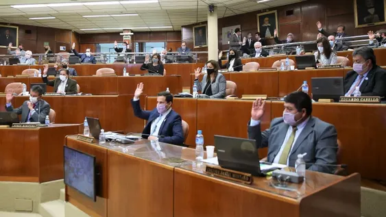 En el EPRE se bajarán los salarios y en junio saldrá el concurso para presidente