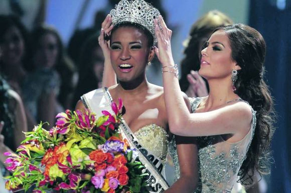 La angoleña Leila se coronó Miss Universo