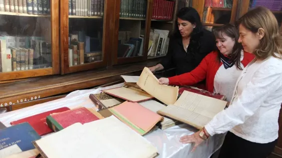 La intimidad de los protagonistas de la historia, en una muestra escolar