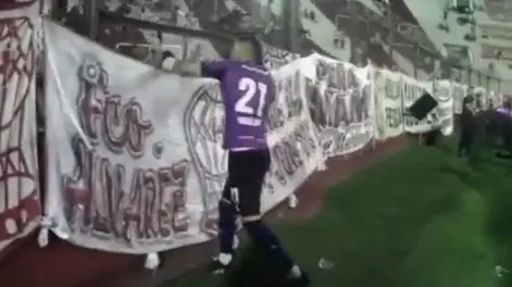 Andújar, a las piñas contra hinchas de Huracán que se burlaron de su papá fallecido