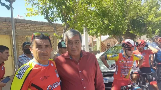 Reconocimiento al Pitufo Castro