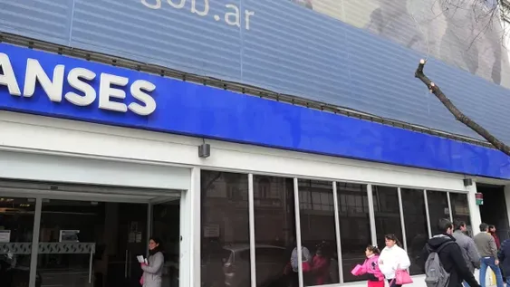 Créditos Anses: se otorgaron más de 700 mil a jubilados y beneficiarios de planes