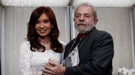 Lula da Silva viaja a la Argentina y quiere visitar a Cristina Kirchner en su prisión domiciliaria