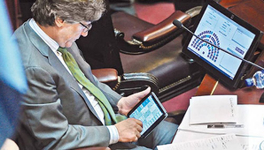 Boudou jugaba al Sudoku al momento que Capitanich exponía