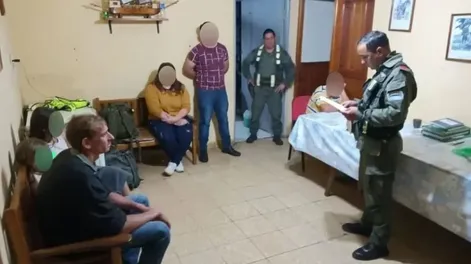 “Me pidió permiso para ser novio de mi hija de 11 años”, dijo el padre de la nena que fue encontrada junto a un gendarme