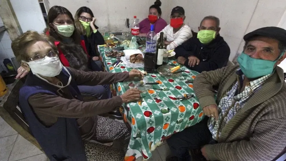 Giro de los gobernadores radicales: aceptaron reunirse con Guzmán