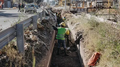 Diario de Cuyo | EN 18 DEPARTAMENTOS. La monda abarca tareas en toda la provincia, ya que permite dejar la red de canales lista para otra temporada de riego agrícola.