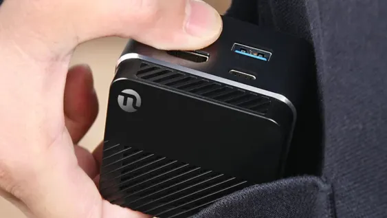 Lanzan una mini computadora que cabe en un bolsillo: ¿cuánto cuesta?