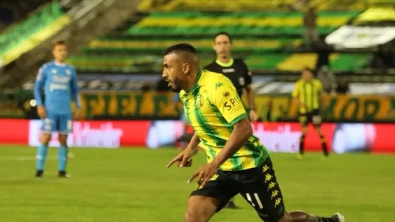 Aldosivi venció a Belgrano y le dio una mano a San Martín