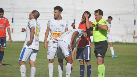 Colón cantó victoria en los penales y definirá el título frente a Alianza