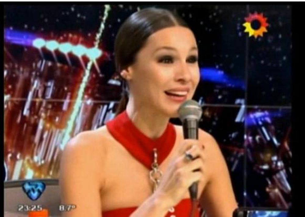 Pampita desafía a todas