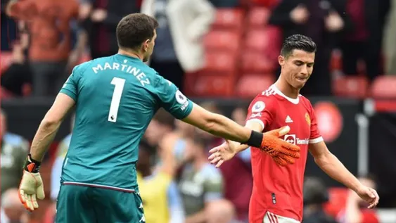 Otro show del Dibu que desafió a Cristiano