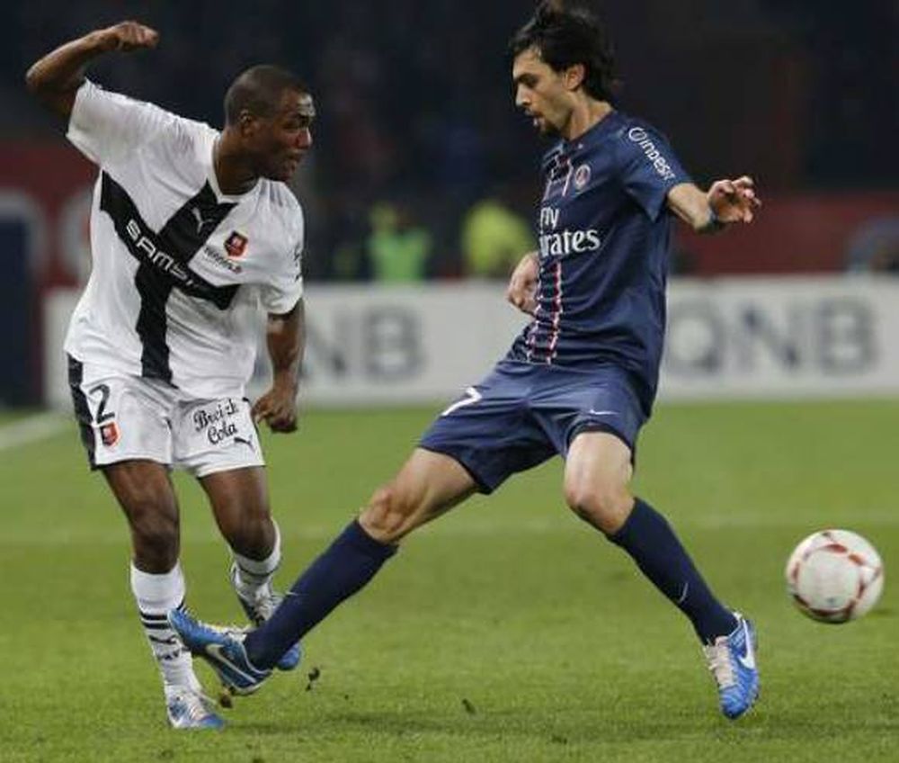 El PSG cayó  y puede dejar  la cima