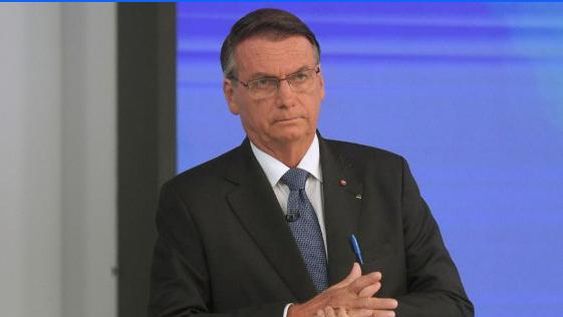 Bolsonaro, hospitalizado con dolores abdominales