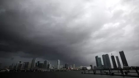 Así espera Miami la llegada del huracán Irma