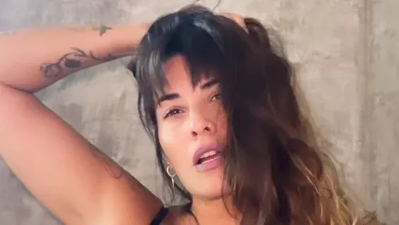 Ivana Nadal hizo topless y publicó fotos demenciales