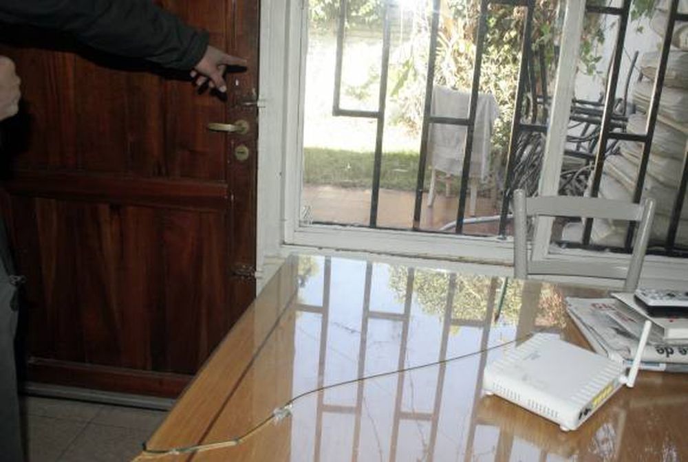 Se metieron a una casa y sustrajeron más de $53.000