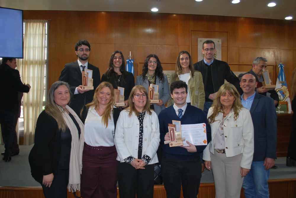 Egresados de la UCCuyo fueron distinguidos con el Premio Domingo Faustino Sarmiento a la Ciencia e Innovación 2026.