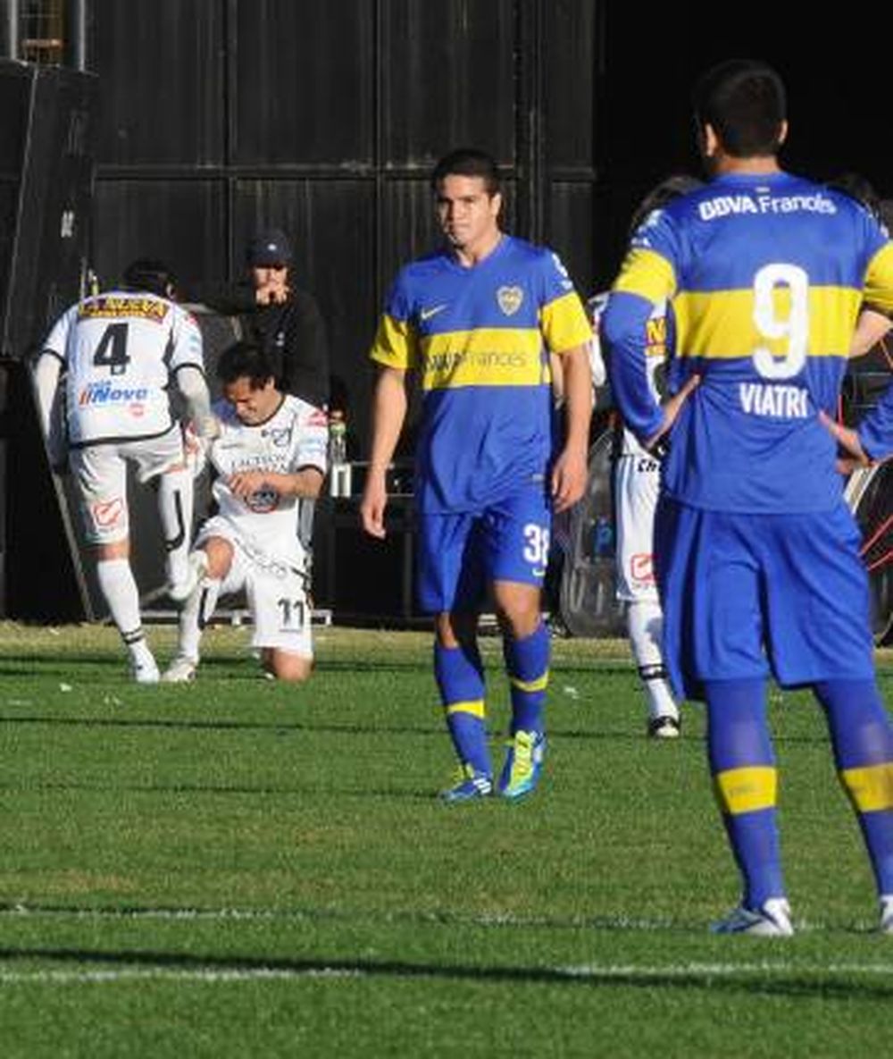 Boca, muy lejos de la  hazaña