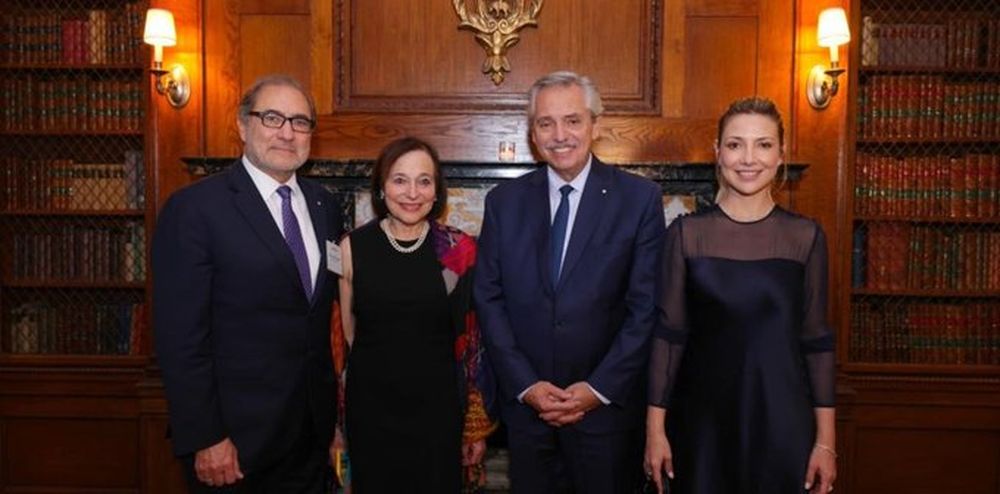Fernández respondió y esquivó preguntas incómodas en una cena con empresarios argentinos
