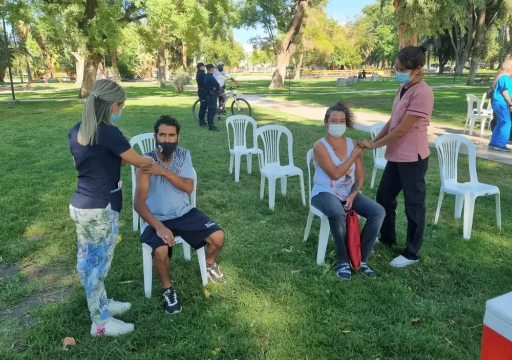 Realizaron un operativo extra de vacunación al aire libre