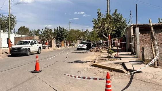 TENSIÓN. La Policía debió montar un fuerte operativo en la zona luego del asesinato, debido a que el clima quedó caldeado en la Villa del Sur.