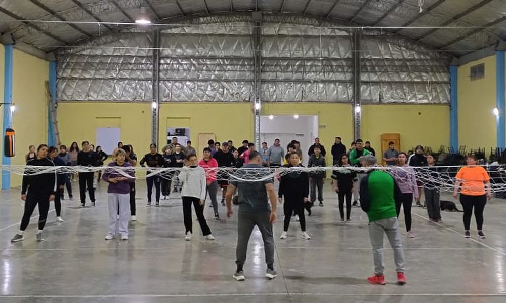 ENTRENAMIENTOS. El gimnasio de Pismanta recibe martes, jueves y viernes a todos los alumnos de su escuela.
